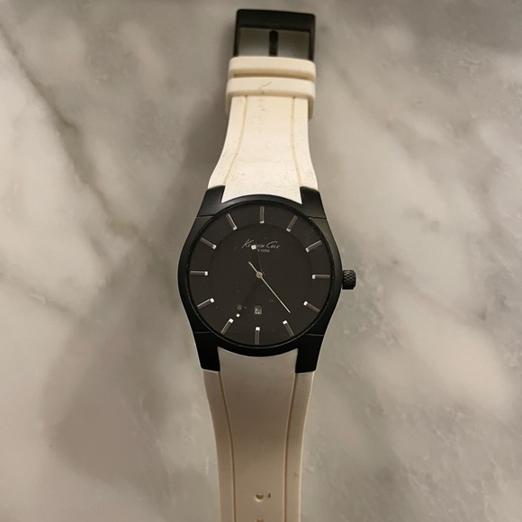 Kenneth Cole Watch - Picture 4 of 7